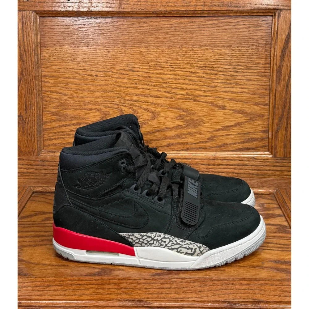 Jordan Legacy 312 Black Varsity Red Cement AV3922-060 Mens 10.5